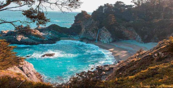 Top West Coast Travel Destinations,thetravelaworld,thetravelaworld.com