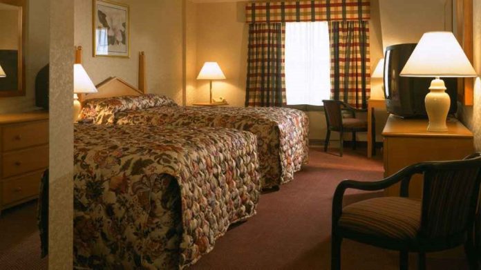Work and Travel Lodge in North Conway, The Travel A World, thetravelaworld.com