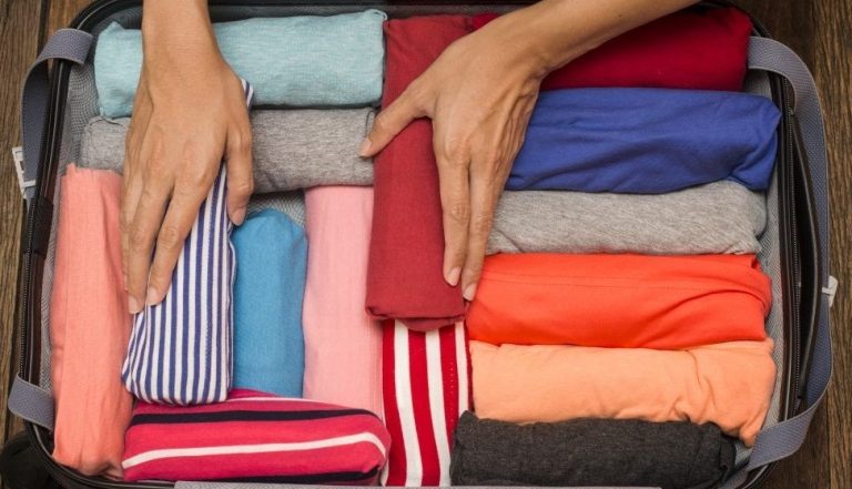 13How to Pack Clothes Efficiently to Save Space