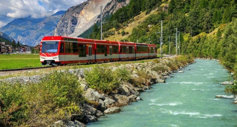 Exploring 7 the Elegance: Luxury Train Journeys Europe