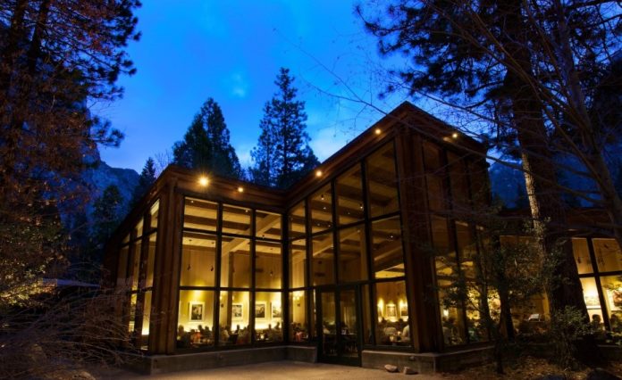 Yosemite Travel Lodge,The Travel A World,thetravelaworld.com